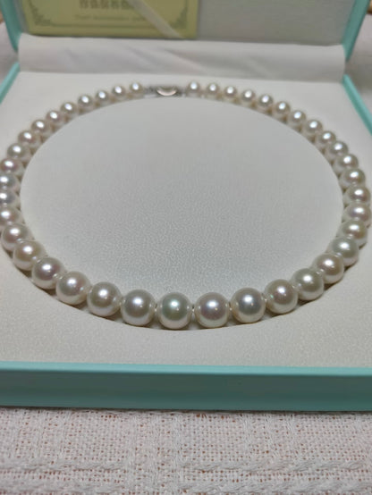 Vickie Pearl Necklace