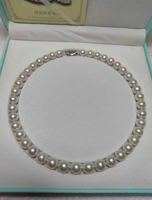 Vickie Pearl Necklace
